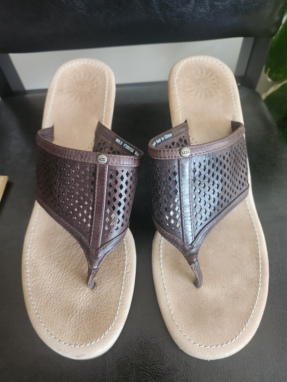 UGG Women's Dark Brown Leather Perforated Thong Sandals